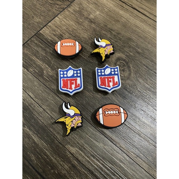 Minnesota Vikings Football Team Charm For Crocs Shoe Charms - 6 Pieces - Picture 1 of 1